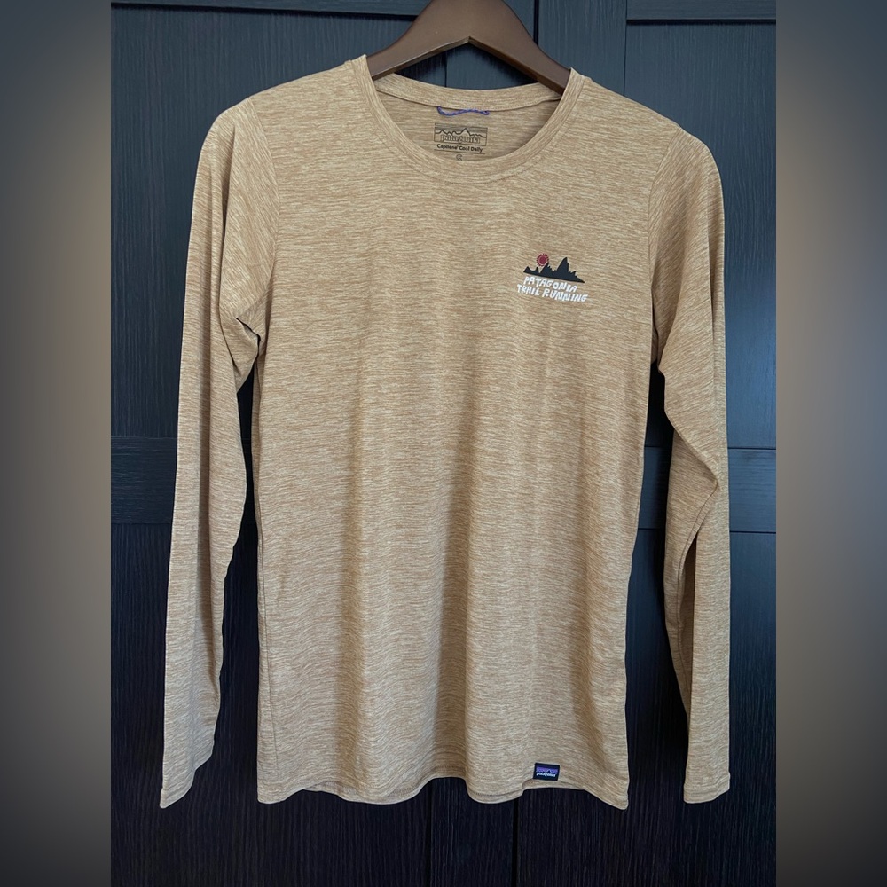 Patagonia - Women's Long-Sleeved Capilene® Cool Daily Graphic Shirt